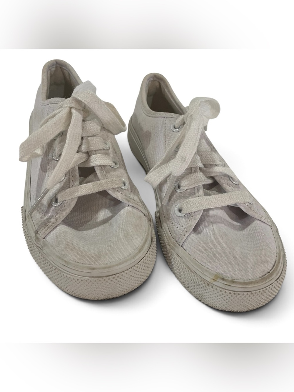 Kids Low-Top Lace Up White Canvas Sneakers Size 13
